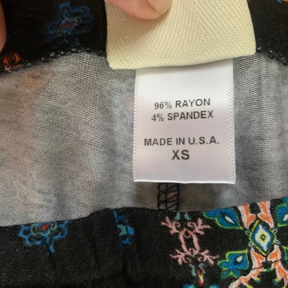 Printed Bell Buttom Yoga Pants - Picture 4 of 7